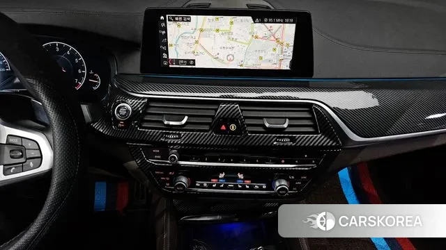 BMW 5 Series (G30) 2019 Белый из Кореи, фото 4