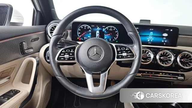 Mercedes-Benz A-Class W177 2022 Белый из Кореи, фото 4