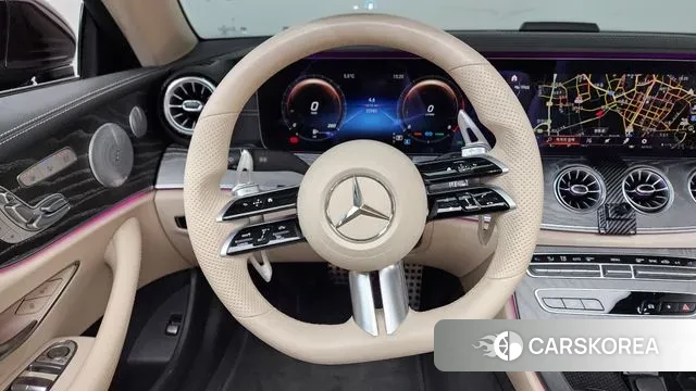 Mercedes-Benz E-Class W213 2021 Красный из Кореи, фото 4