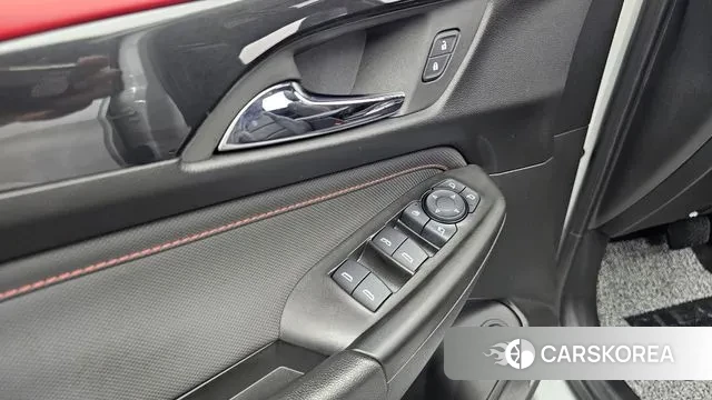 Chevrolet (GM Daewoo) The New Trail Blazer 2023 Белый из Кореи, фото 4