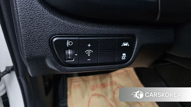 Kia Seltos 2022 Белый из Кореи, фото 4