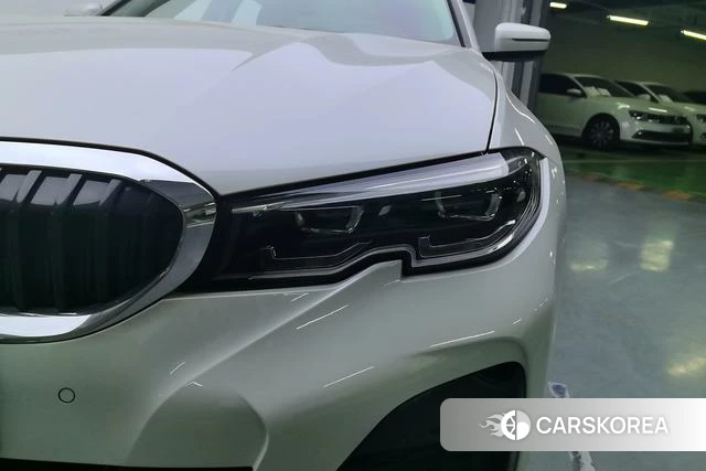 BMW 3 series 2022 Белый из Китая, фото 4