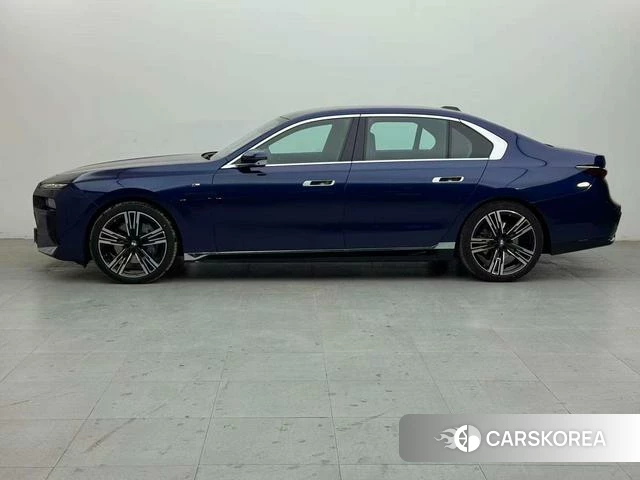 BMW 7 series 2025 Синий из Китая, фото 4