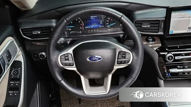 Ford Explorer 6th Generation 2022 Белый из Кореи, фото 4