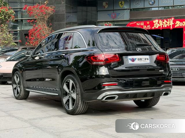 Mercedes-Benz GLC 2023 Черный из Китая, фото 4