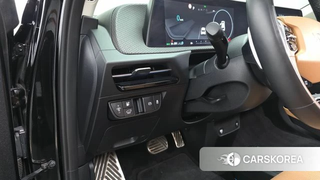 Kia EV6 2023 Черный из Кореи, фото 4
