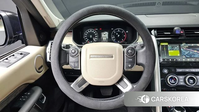 Land Rover Discovery 5 2018 Черный из Кореи, фото 4