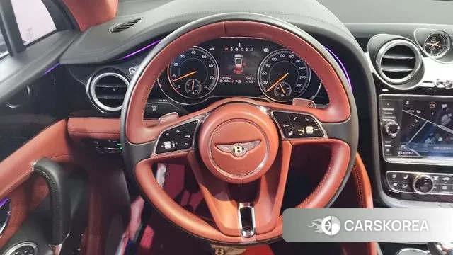 Bentley Bentayga 2018 Черный из Кореи, фото 4