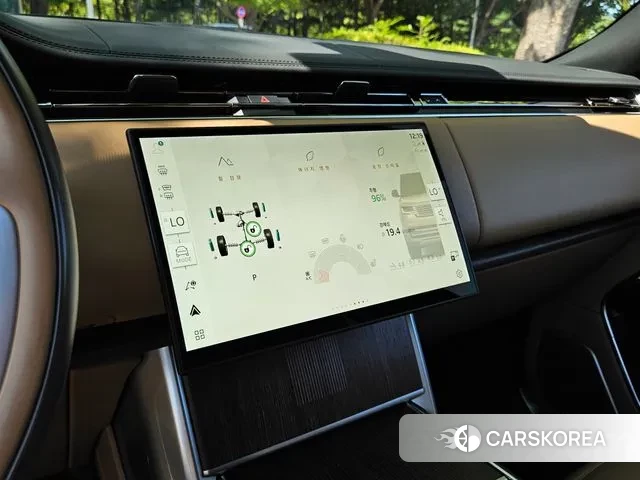 Land Rover Range Rover 5th Generation 2024 Серебряный из Кореи, фото 4