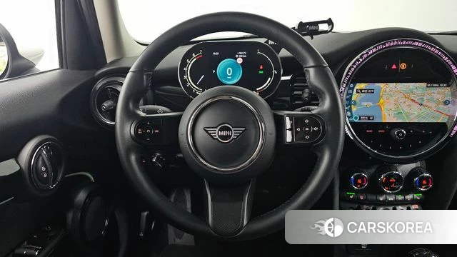 Mini Cooper 2022 Черный из Кореи, фото 4