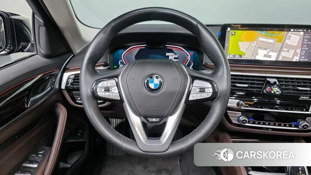 BMW 5 Series (G30) 2023 Черный из Кореи, фото 4