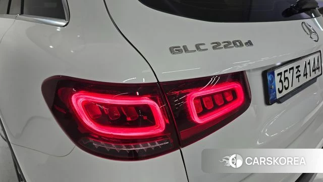 Mercedes-Benz GLC-Class X253 2021 Белый из Кореи, фото 4