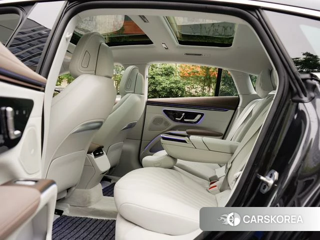 Mercedes-Benz EQS 2024 Темно-серый из Китая, фото 4