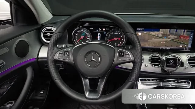 Mercedes-Benz E-Class W213 2018 Белый из Кореи, фото 4