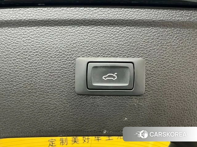 Audi Q5L 2024 Черный из Китая, фото 4