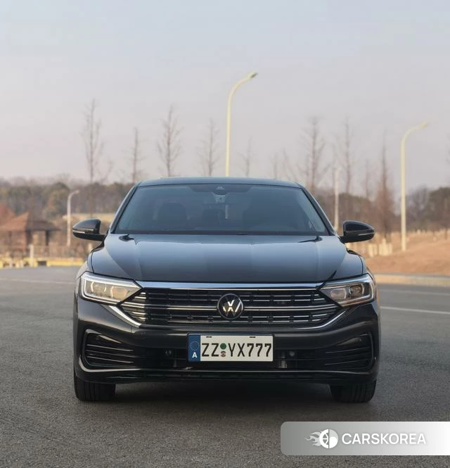 Volkswagen Sagitar 2023 Темно-серый из Китая, фото 4