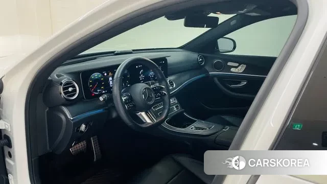 Mercedes-Benz E-Class W213 2021 Белый из Кореи, фото 4