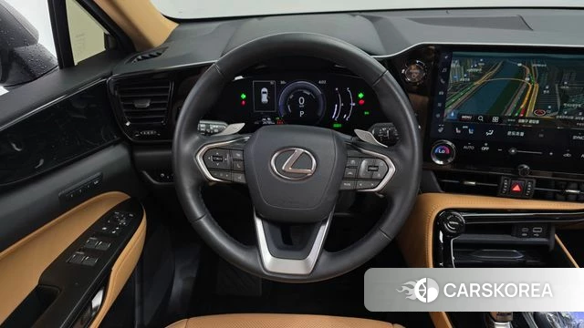 Lexus NX350h Second generation 2024 Серебристо-серый из Кореи, фото 4
