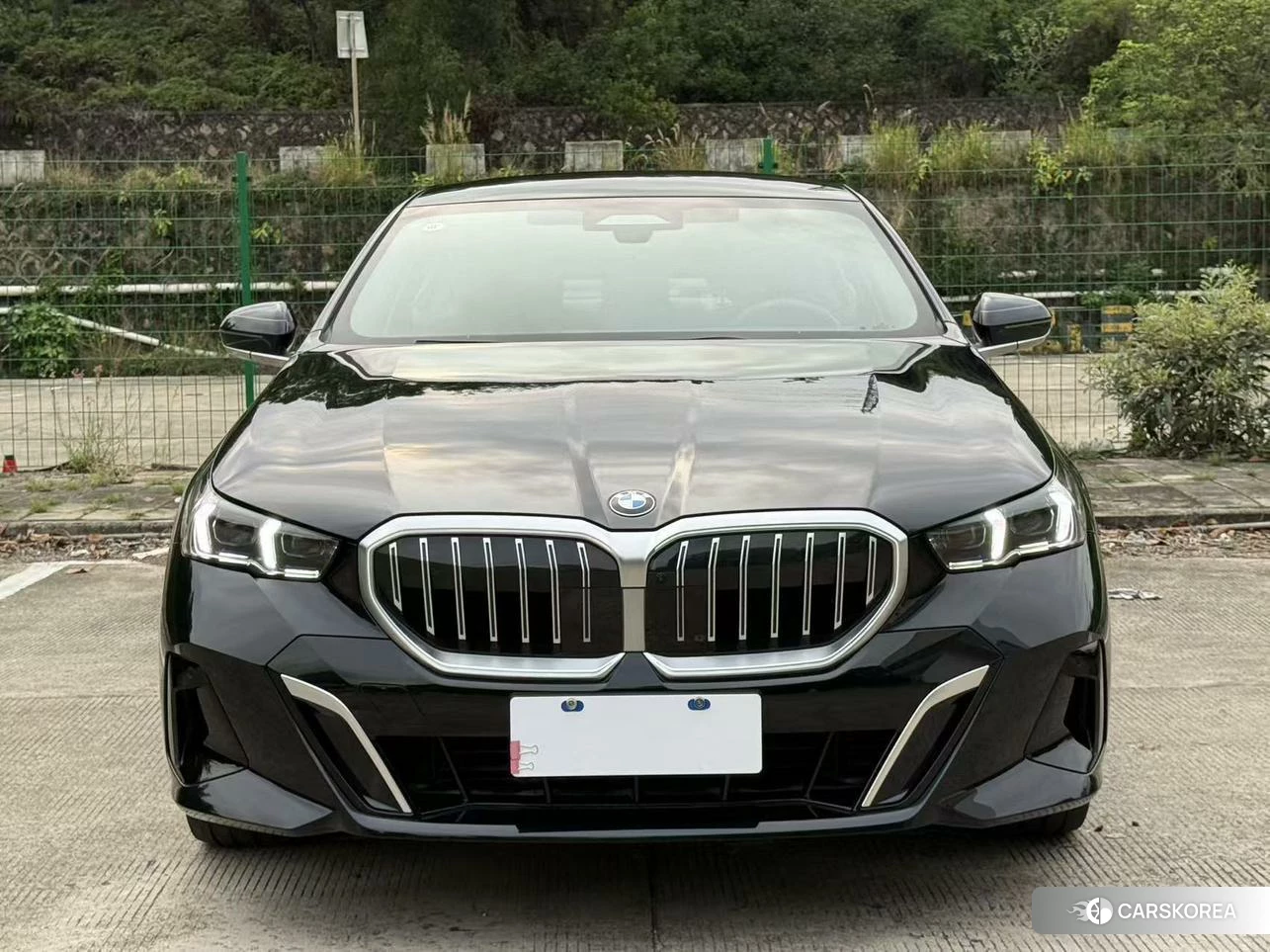 BMW 5 series 2024 Черный из Китая, фото 4