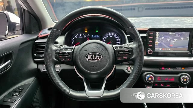 Kia Stonic 2018 Белый из Кореи, фото 4