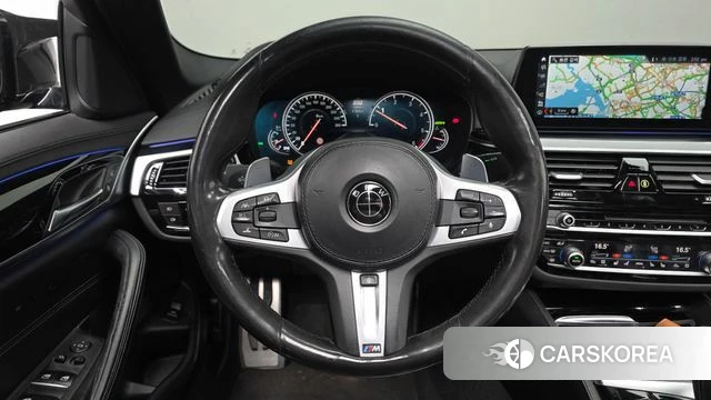 BMW 5 Series (G30) 2018 Серый из Кореи, фото 4