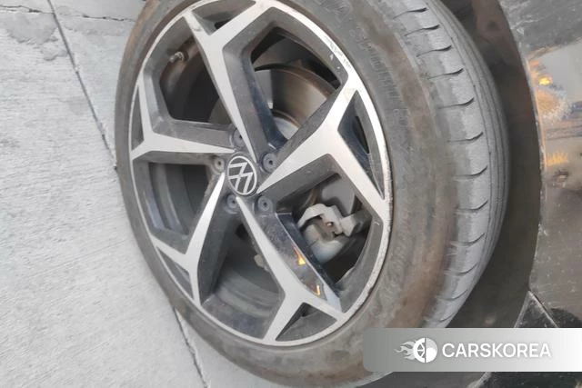 Volkswagen Magotan 2023 Черный из Китая, фото 4