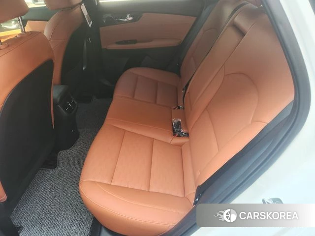 Kia The New K3 2nd generation 2022 Белый из Кореи, фото 4