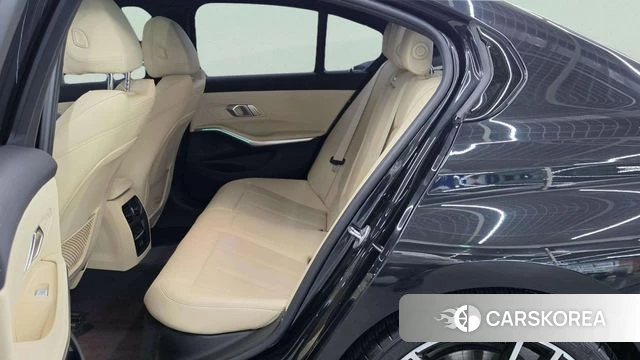 BMW 3 Series (G20) 2022 Черный из Кореи, фото 4