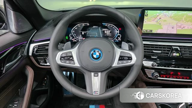 BMW 5 Series (G30) 2022 Черный из Кореи, фото 4
