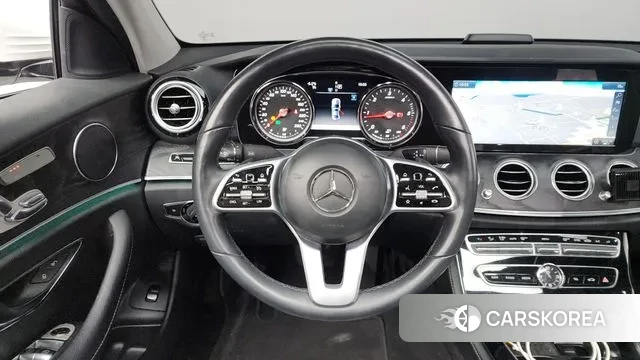 Mercedes-Benz E-Class W213 2019 Белый из Кореи, фото 4