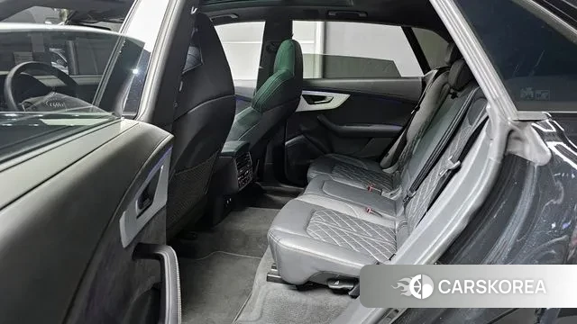 Audi Q8 (4M) id 3207548 из Кореи 4