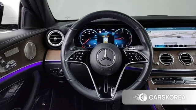 Mercedes-Benz E-Class W213 2022 Белый из Кореи, фото 4