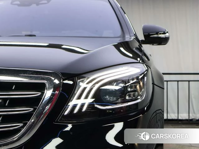 Mercedes-Benz S-class AMG 2018 Черный из Китая, фото 4