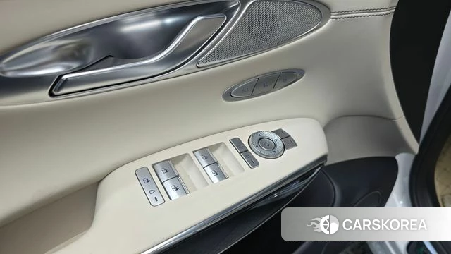 Genesis GV70 2022 Белый из Кореи, фото 4