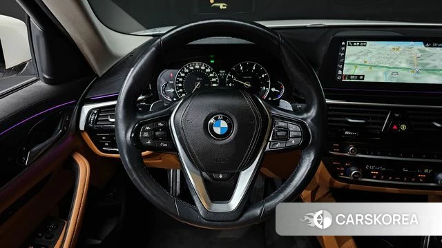 BMW 5 Series (G30) 2018 Белый из Кореи, фото 4
