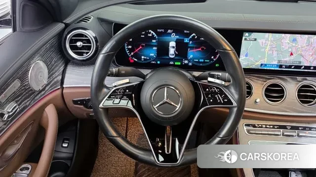 Mercedes-Benz E-Class W213 2022 Белый из Кореи, фото 4