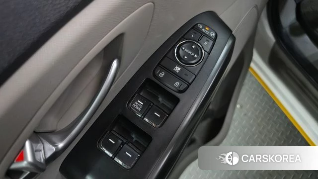 Kia The New Carnival 2018 Желтый из Кореи, фото 4