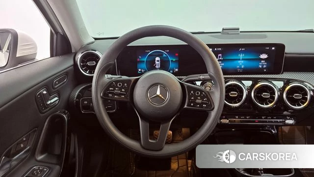 Mercedes-Benz A-Class W177 2019 Белый из Кореи, фото 4