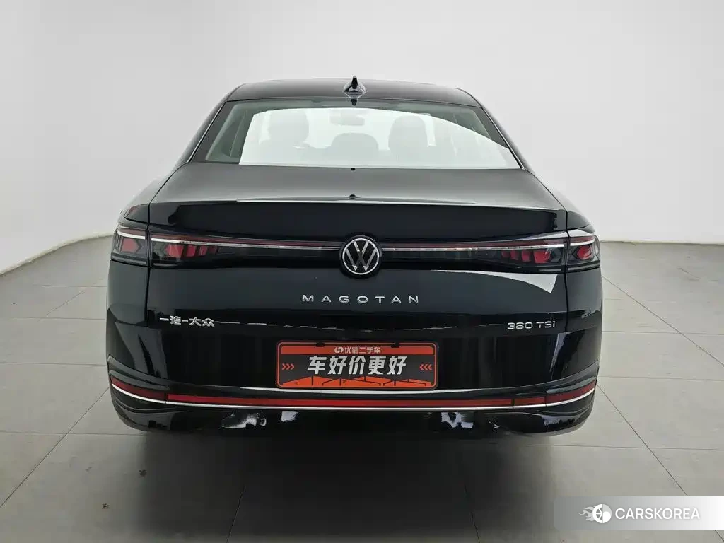 Volkswagen Magotan 2025 Черный из Китая, фото 4