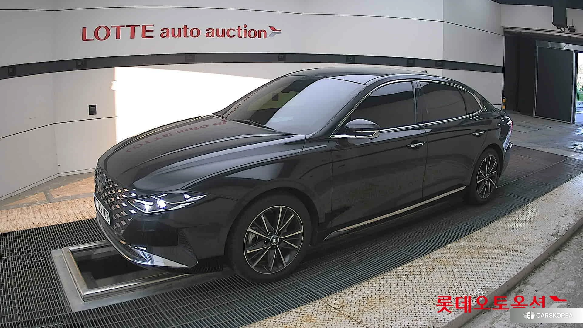Hyundai Grandeur 2023 Midnight Black Pearl из Кореи, фото 4