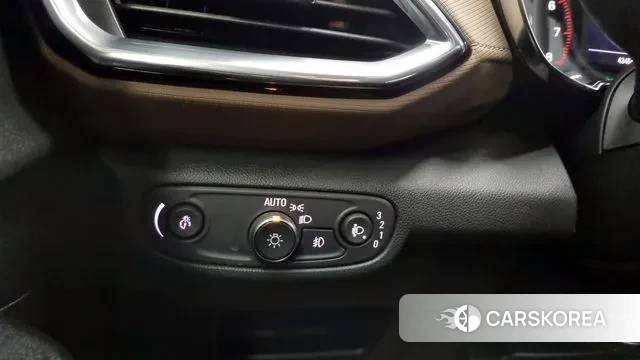 Chevrolet (GM Daewoo) Trailblazer 2021 Коричневый из Кореи, фото 4