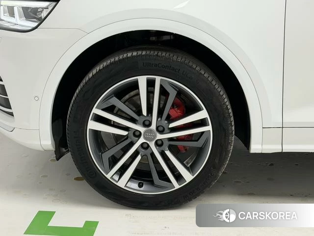 Audi Q5L 2021 Белый из Китая, фото 4