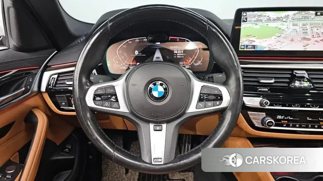 BMW 5 Series (G30) 2021 Белый из Кореи, фото 4