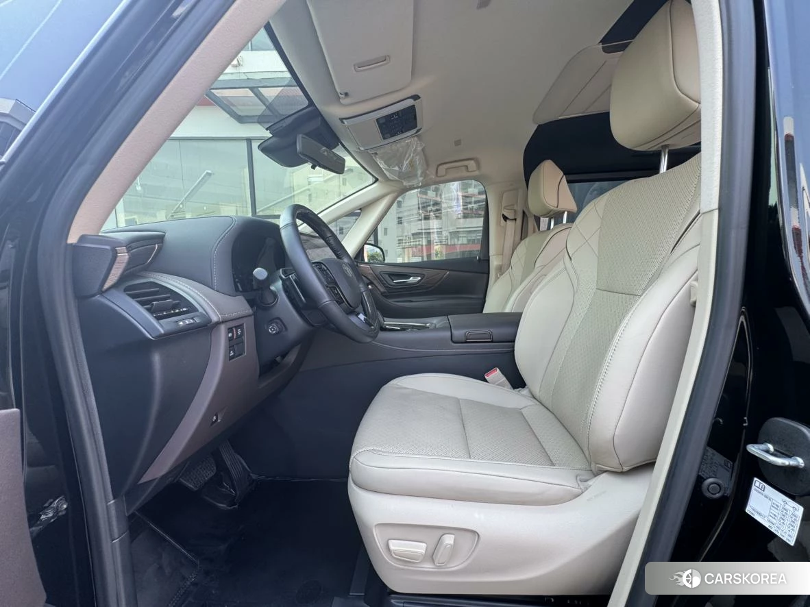 Toyota Elfa 2023 Черный из Китая, фото 4