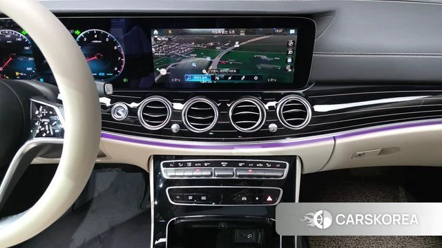 Mercedes-Benz E-Class W213 2023 Белый из Кореи, фото 4