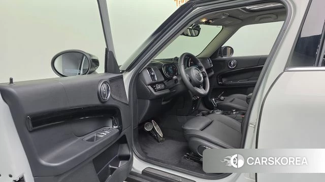 Mini Cooper Countryman 2023 Серебряный из Кореи, фото 4