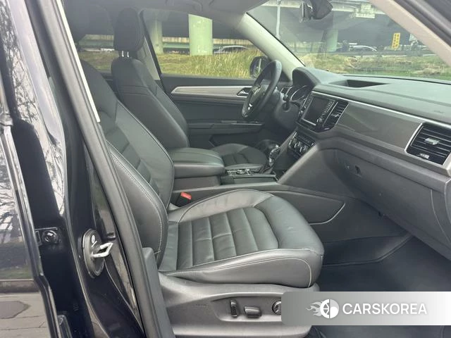 Volkswagen Tourang 2019 Черный из Китая, фото 4