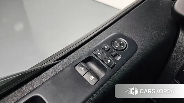 Hyundai Staria 2023 Черный из Кореи, фото 4