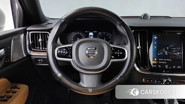 Volvo S60 3rd generation 2020 Белый из Кореи, фото 4