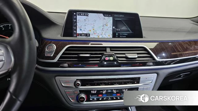 BMW 7 Series (G11) 2018 Серый из Кореи, фото 4